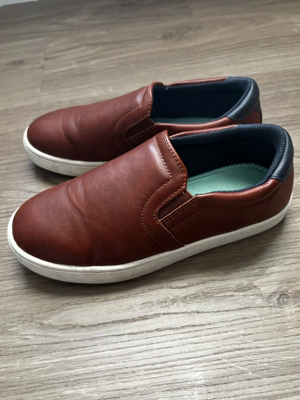 Dr. Scholl’s Slip-On Brown Casual Shoes Size 2